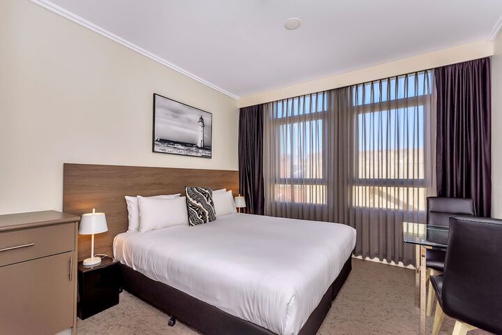 Room 3 of 44