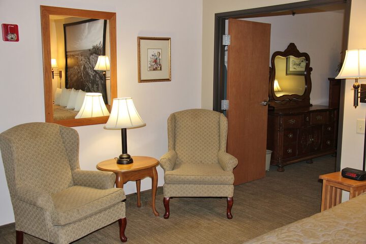 Room 27 of 46