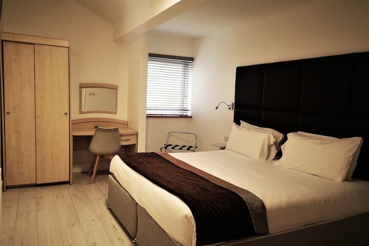 Room 37 of 219