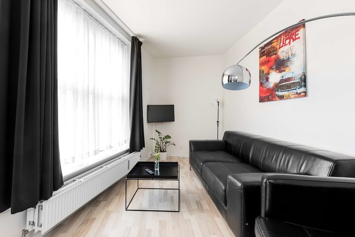 Room 10 of 125