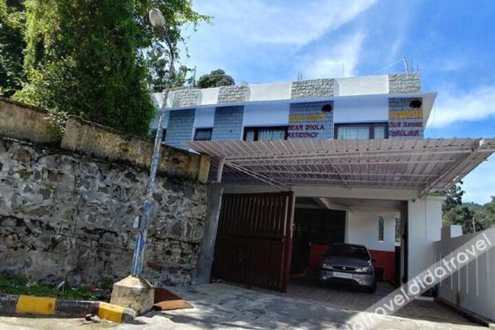 Kevins Bear Shola Residency