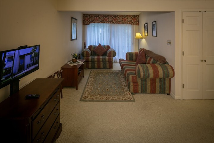 Room 57 of 95