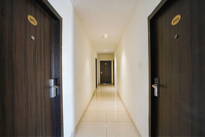 Hotel Interior 7 of 34