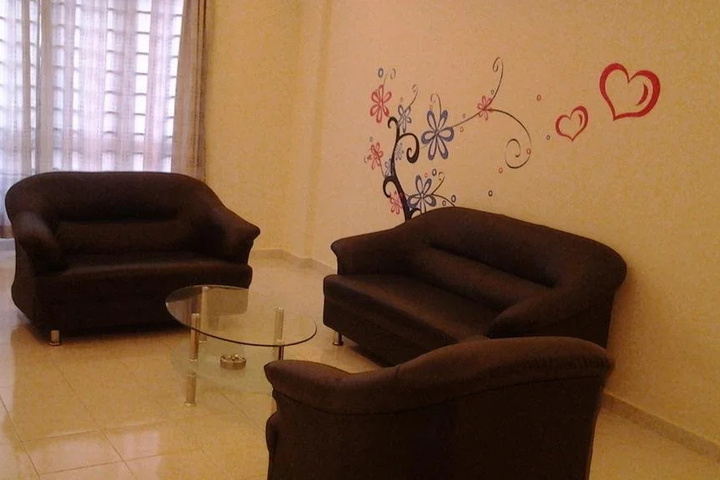 Room 9 of 9