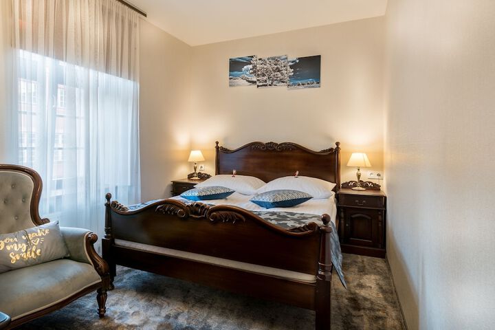 Room 18 of 39