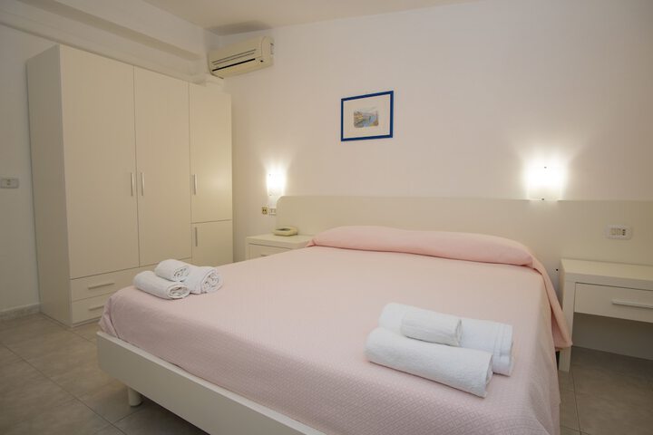 Room 16 of 45