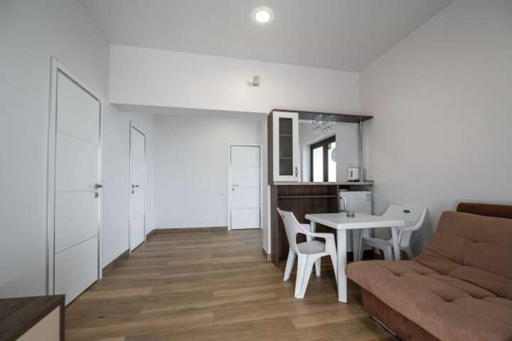Room 16 of 109