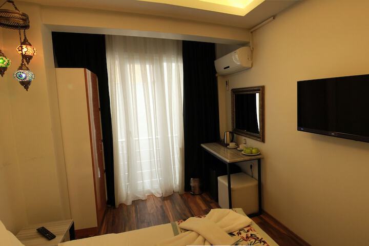 Room 13 of 41
