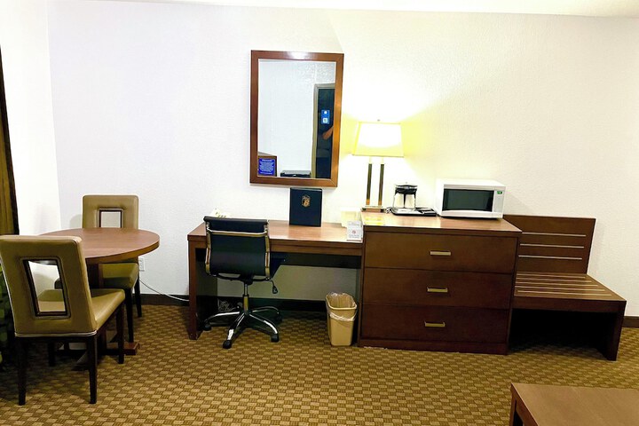 Room 30 of 63