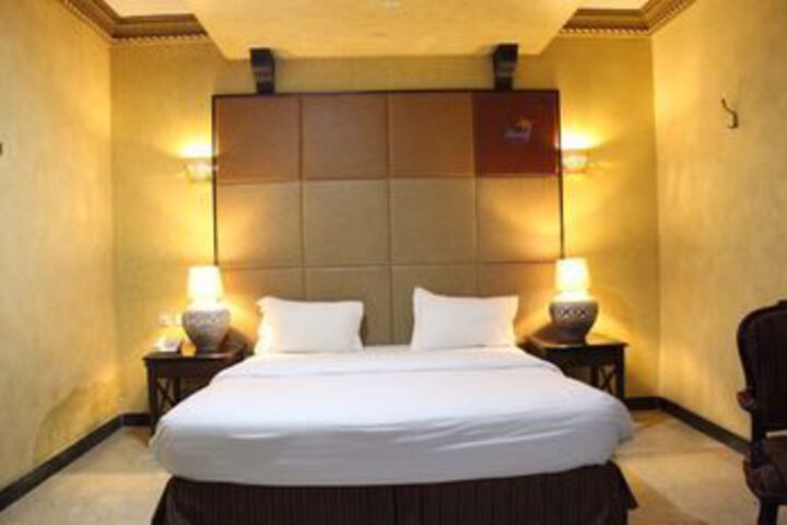 Room 21 of 49