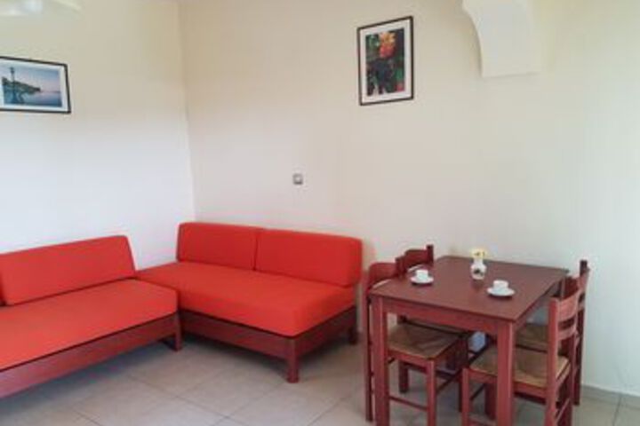 Room 32 of 51
