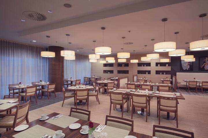 Dining 43 of 114