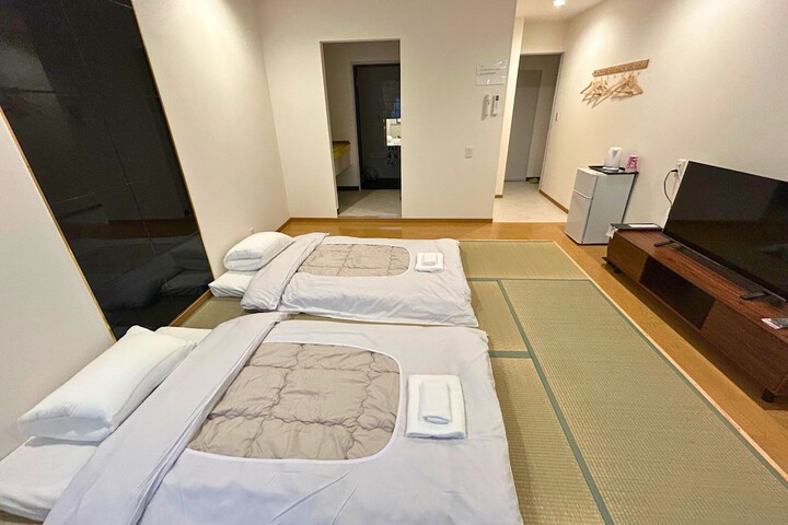 Room 17 of 36
