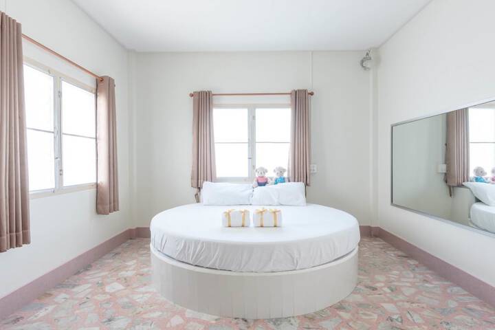 Room 8 of 21