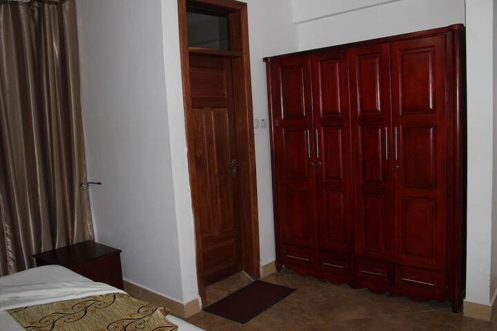 Room 4 of 29