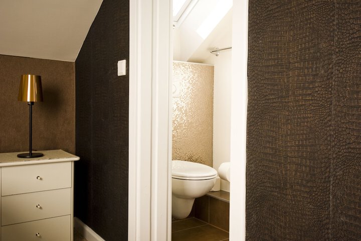 Room 38 of 57
