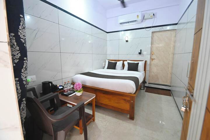 Room 19 of 51