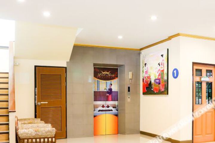 Hotel Interior 15 of 40