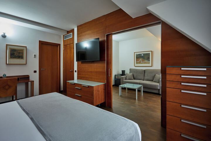 Room 20 of 123