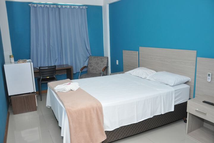 Room 13 of 32