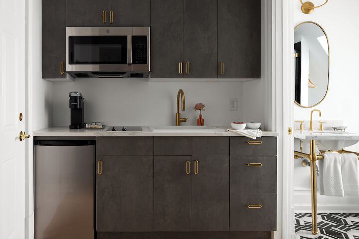 Private kitchenette