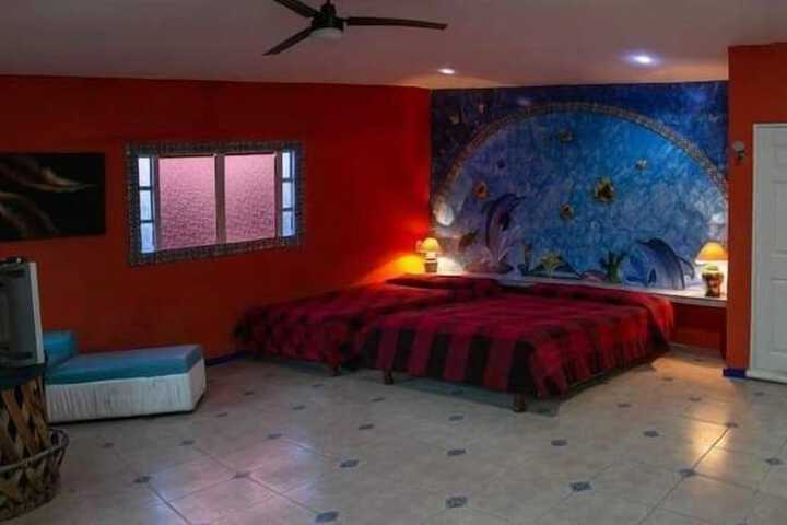 Room 12 of 50