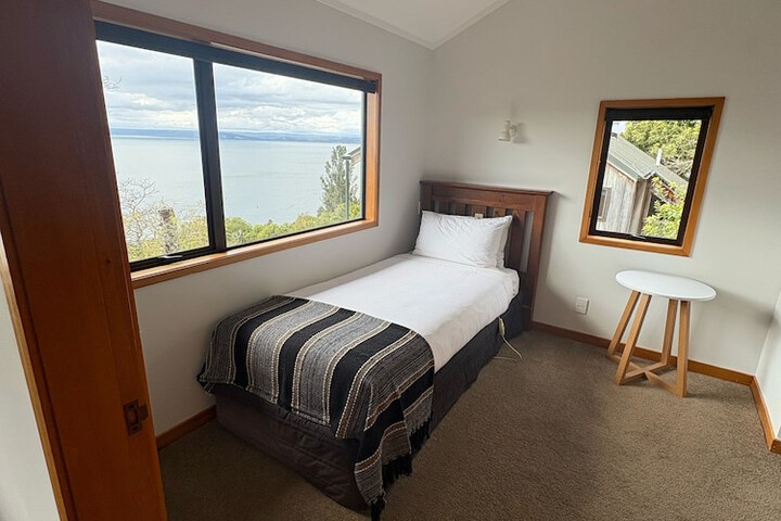 Room 6 of 51