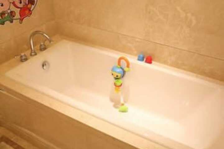 Hero Image 1 of 21