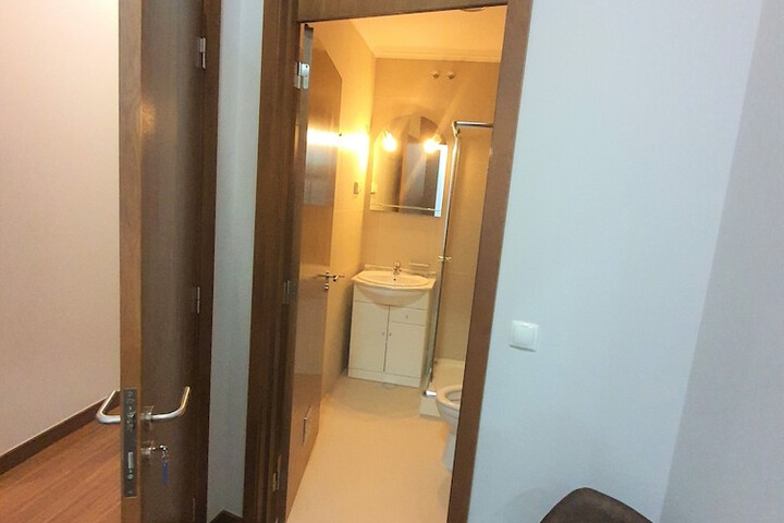 Room 56 of 80