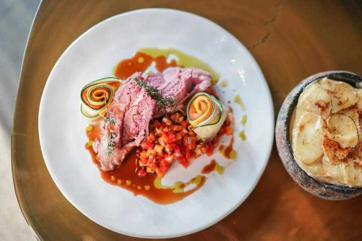 Dining 64 of 102