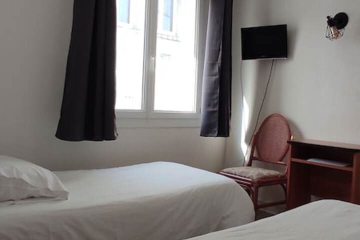Room 14 of 25