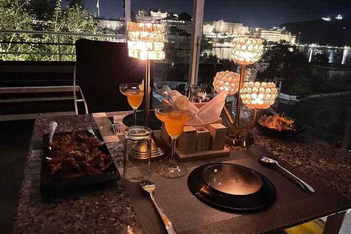 Dining 5 of 9