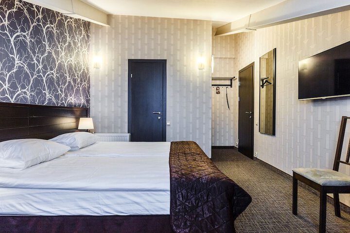 Room 22 of 60