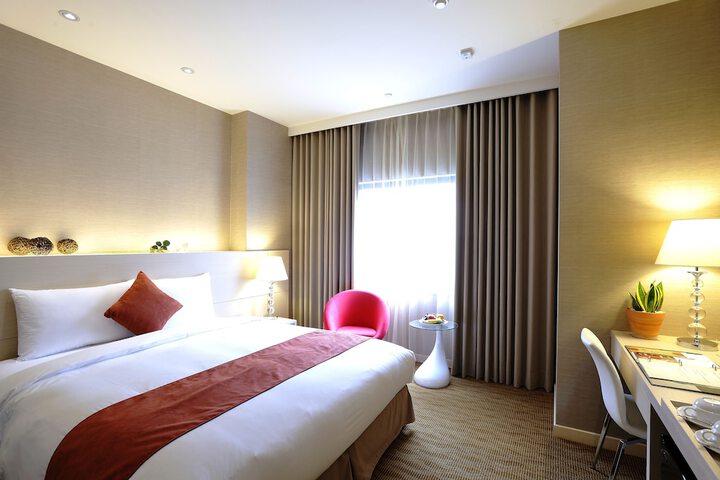 Room 8 of 64