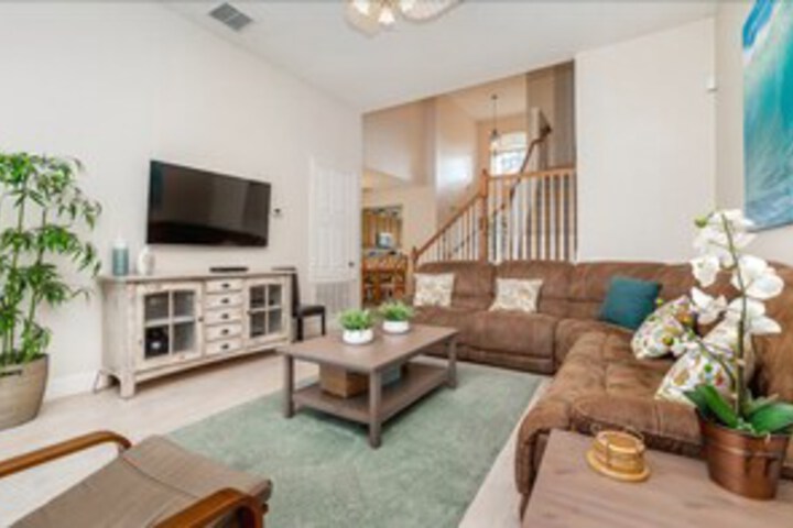 5 Bedroom 5 Bath Pool Home in Windsor Hills Resort in Kissimmee, FL