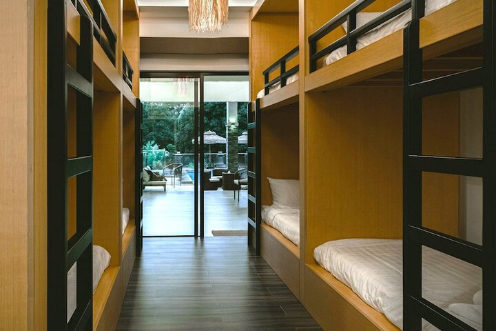 Room 12 of 62