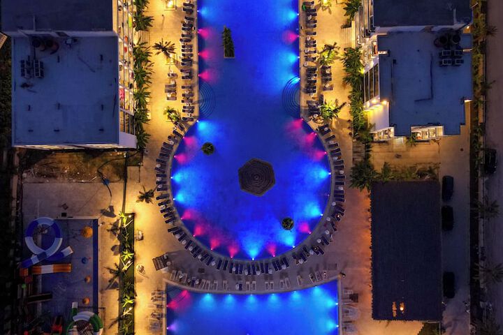 Pool 57 of 118