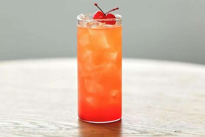 Lounge 193 of 218