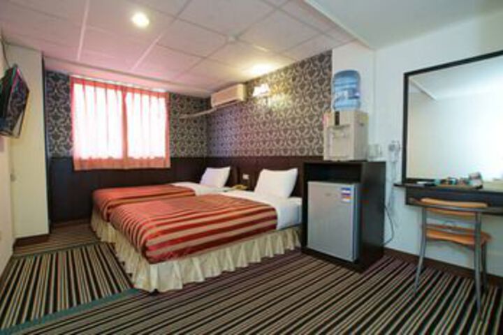 Room 48 of 63