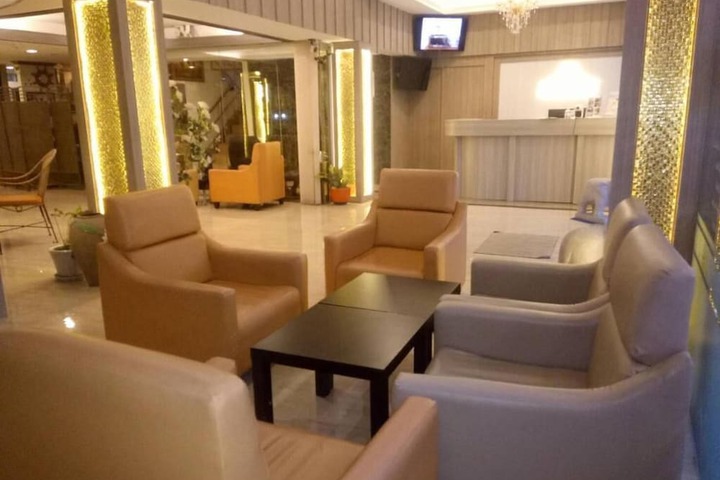 Seaview Hotel à Si Racha