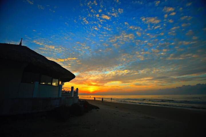Beach 32 of 38