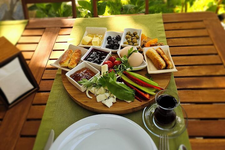 Breakfast/Coffee Service 70 of 91