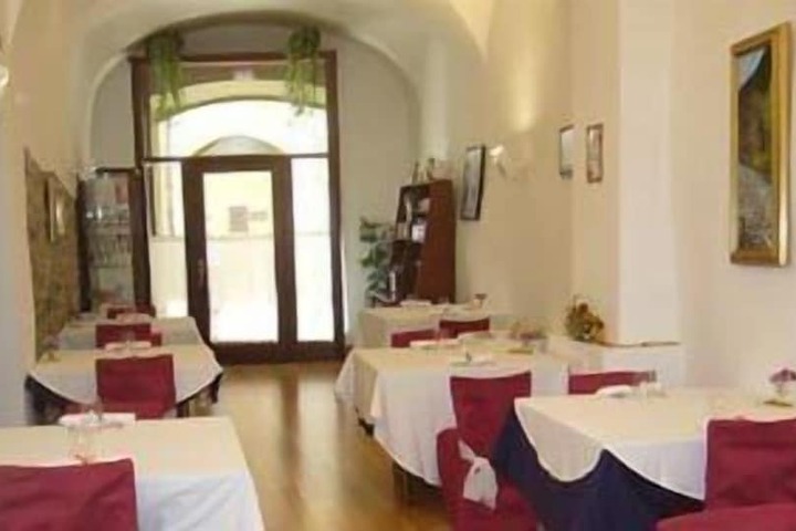 Dining Photos