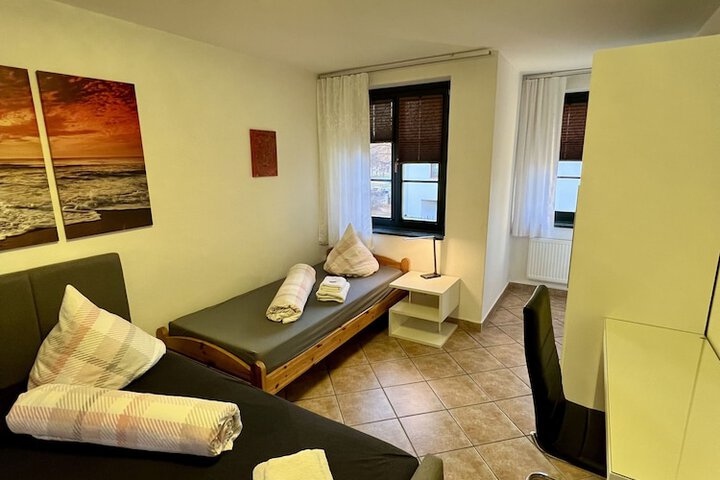 Room 26 of 101