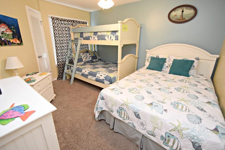 Room 6 of 42