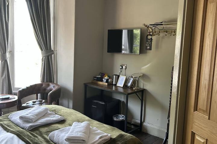 Room 12 of 57