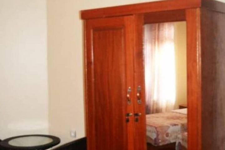 Room 8 of 21