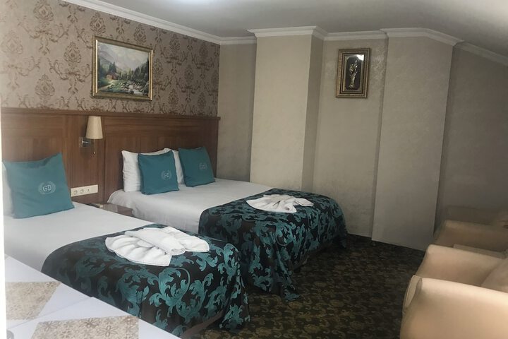 Room 24 of 40