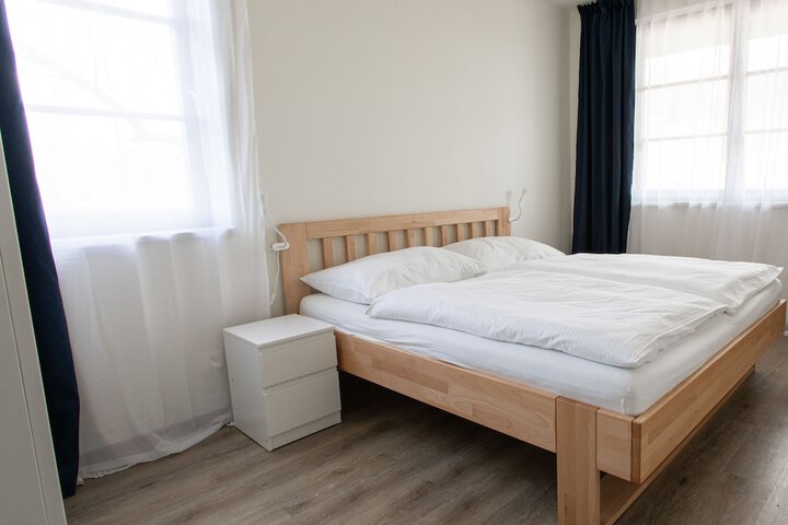 Room 107 of 194