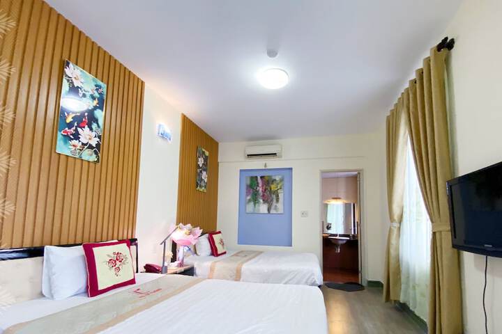 Room 10 of 22
